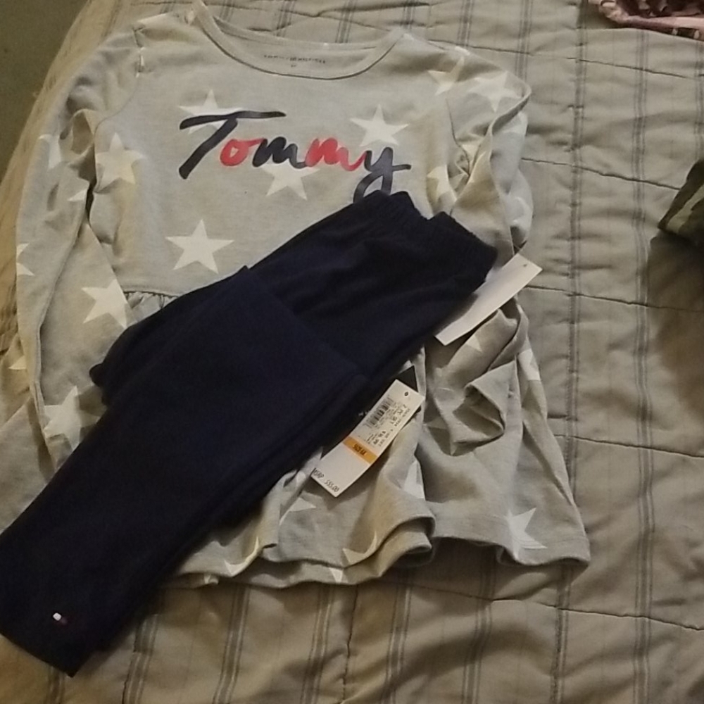Tommy Hilfiger 2 piece outfit